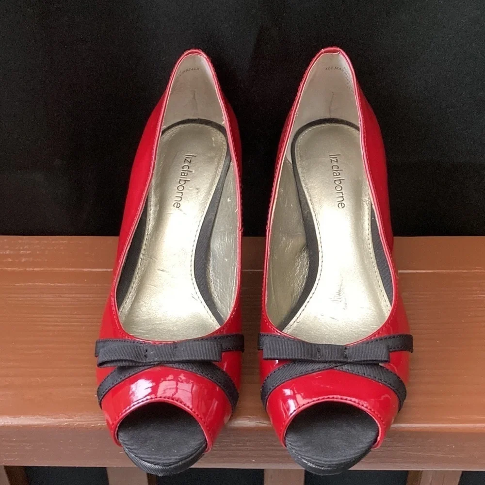 Liz Claiborne liz claiborne
